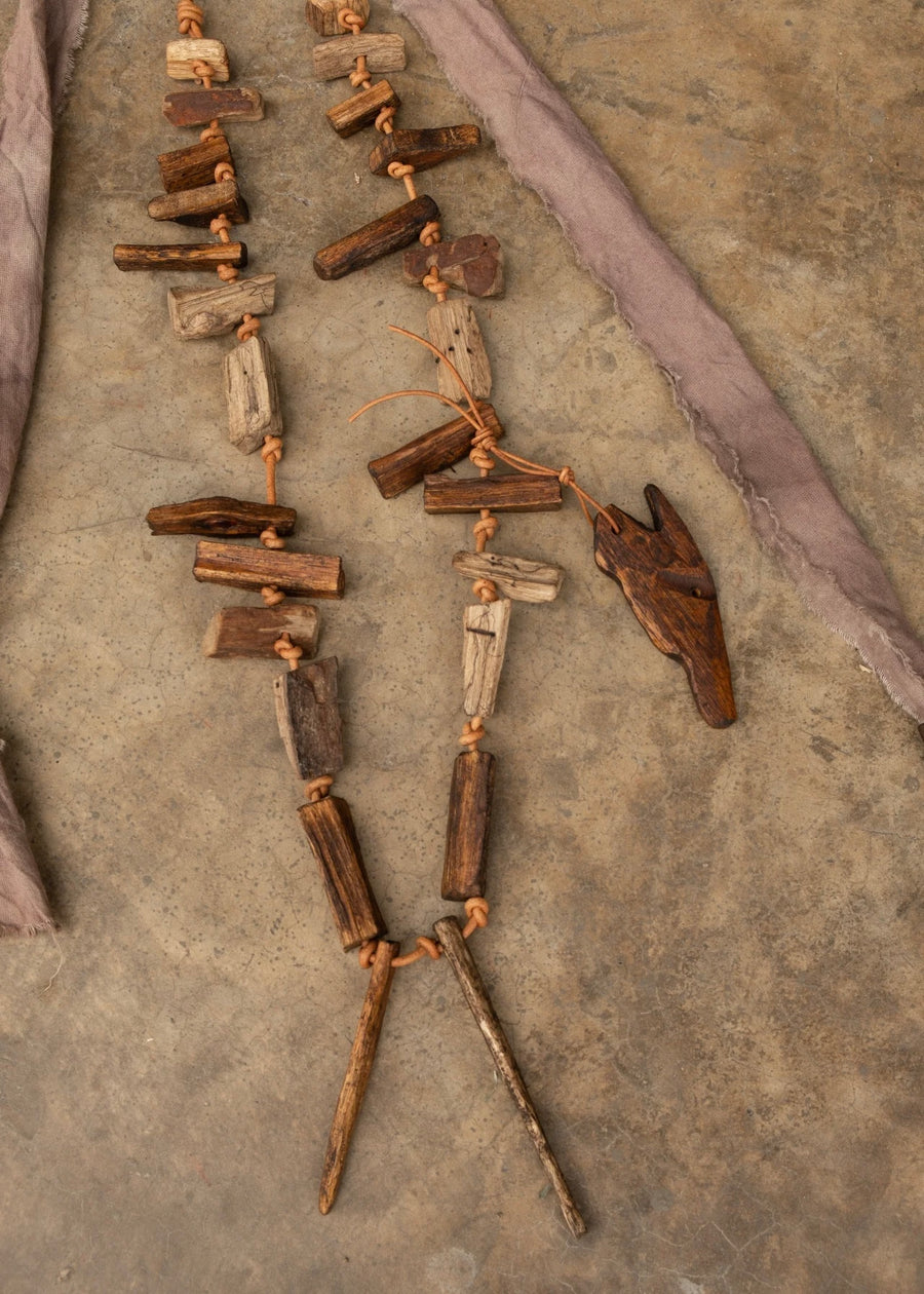 Necklace  fragmento ancestral