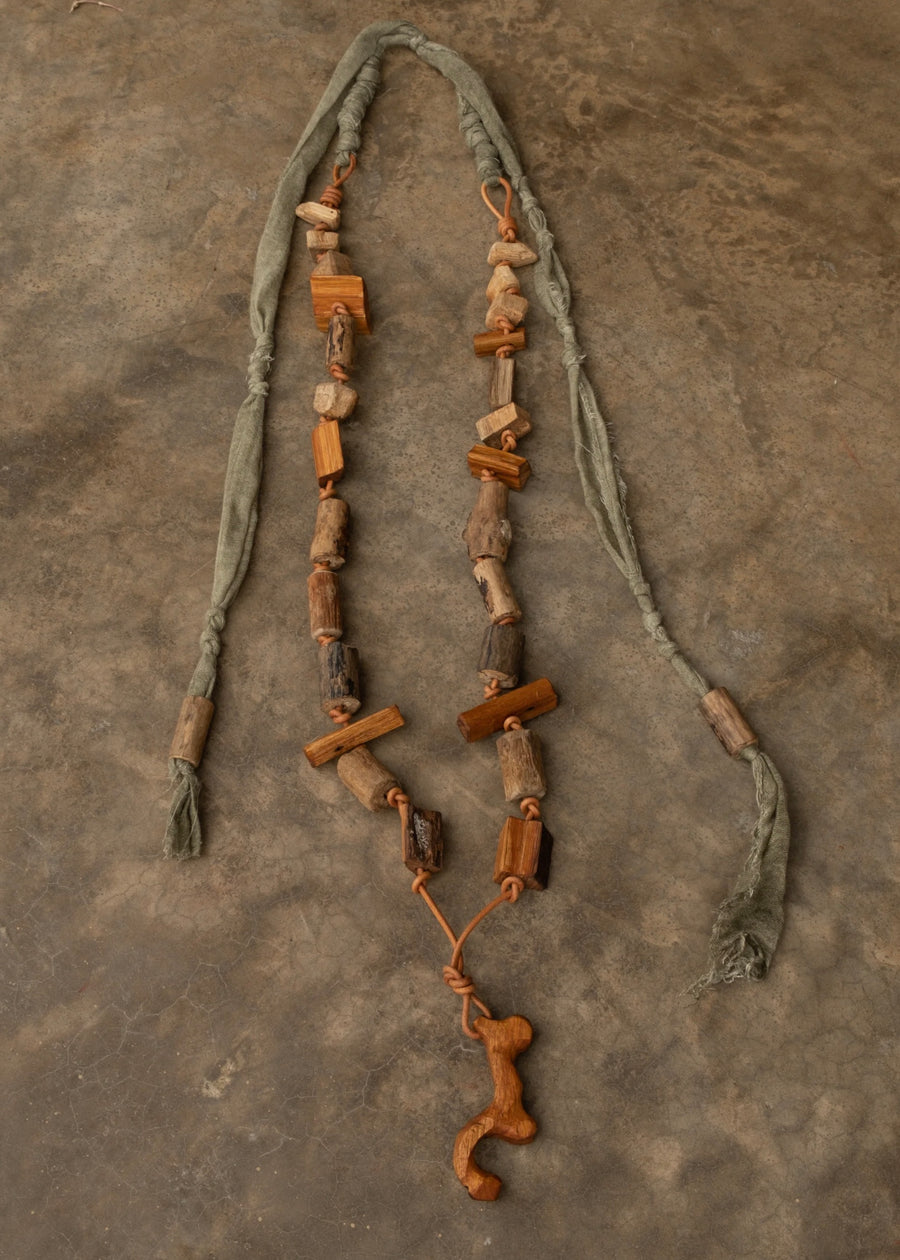 Fragmento Ancestral Necklace