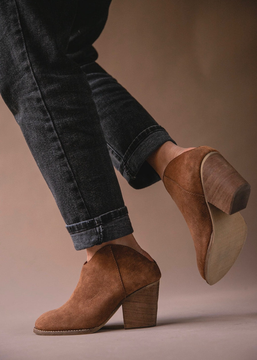 Undercut bootie