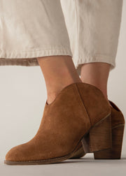 Undercut bootie