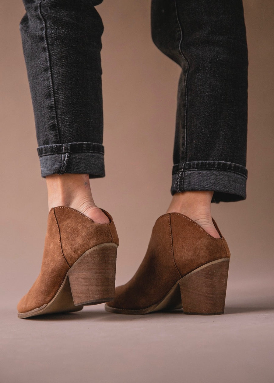 Undercut bootie