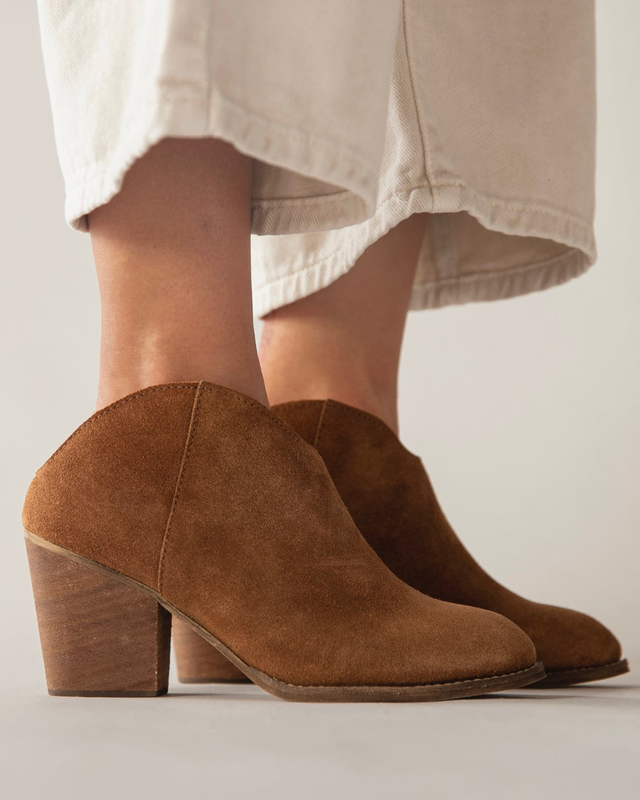 Undercut bootie